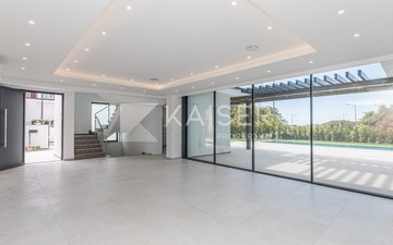 Property slide 14