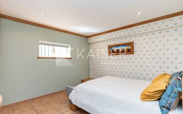 Property slide 18
