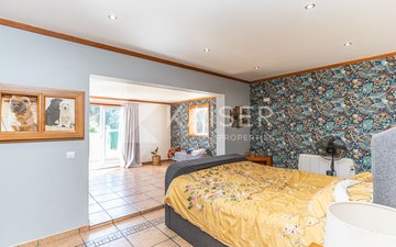 Property slide 20