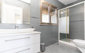 Property slide 21