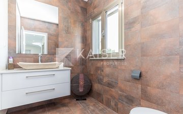 Property slide 25