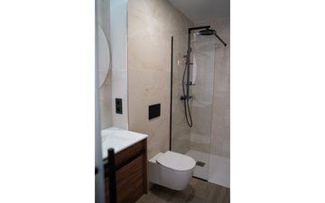 Property slide 44