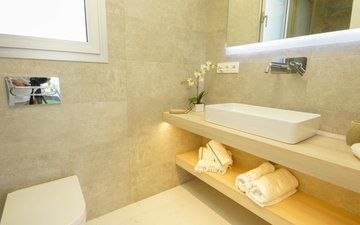 Property slide 21