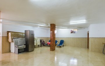 Property slide 21
