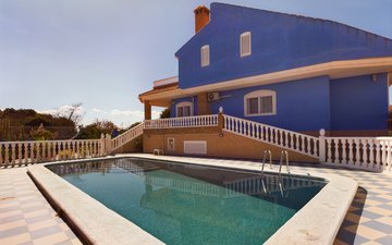 Property slide 24