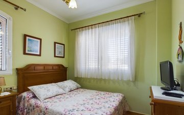 Property slide 38