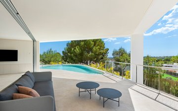 Property slide 19