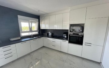 Property slide 5
