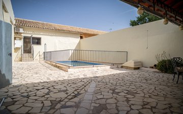 Property slide 38