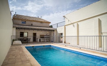Property slide 40