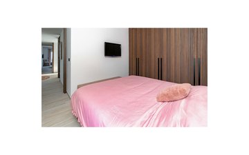 Property slide 25