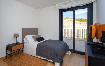 Property slide 16