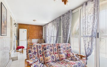 Property slide 10
