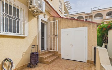 Property slide 32