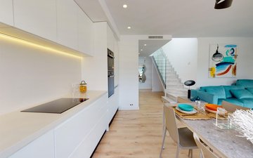 Property slide 10