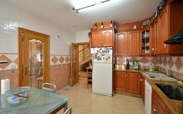 Property slide 18