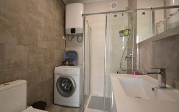 Property slide 25