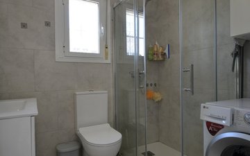 Property slide 20
