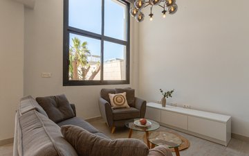 Property slide 20