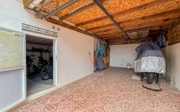 Property slide 25