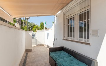 Property slide 18