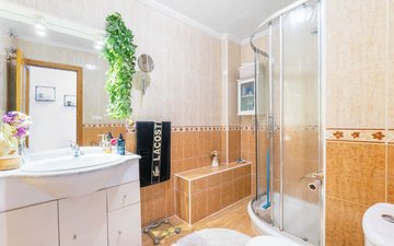 Property slide 22