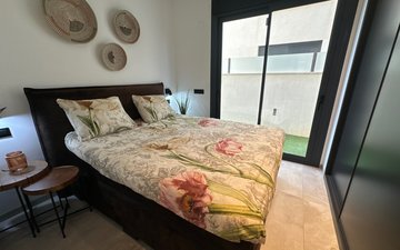 Property slide 10