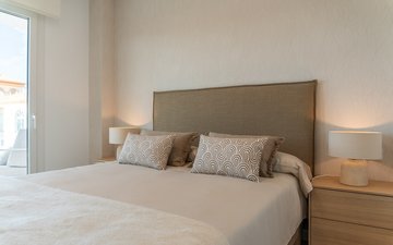 Property slide 18
