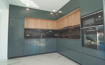 Property slide 14