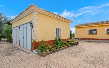 Property slide 40