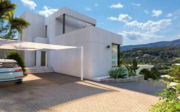 Property slide 19