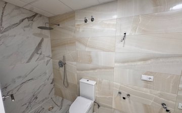 Property slide 32