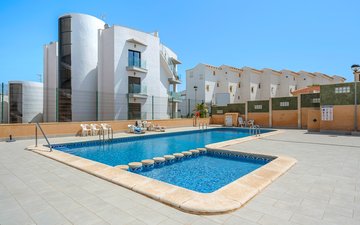Property slide 18