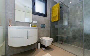 Property slide 17