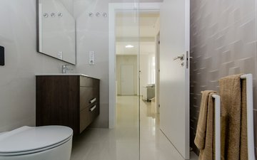 Property slide 20
