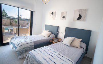 Property slide 32