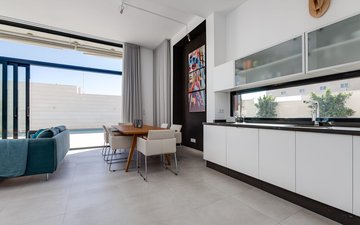 Property slide 10