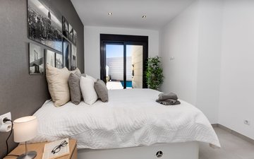 Property slide 32