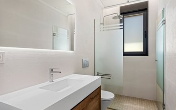 Property slide 16