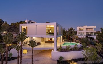 Property slide 10