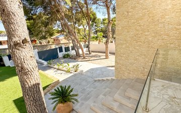 Property slide 19