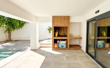 Property slide 44