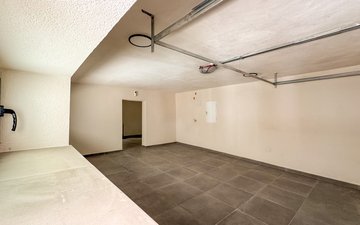 Property slide 46