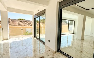 Property slide 49