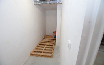 Property slide 31