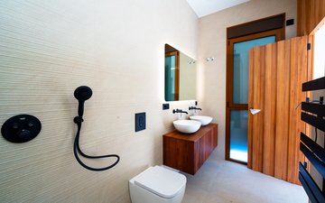 Property slide 22