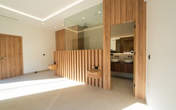 Property slide 21