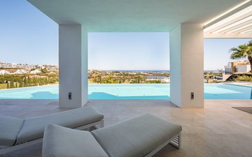 Property slide 10