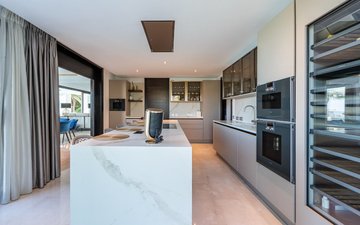 Property slide 19