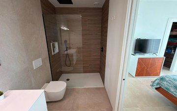 Property slide 44